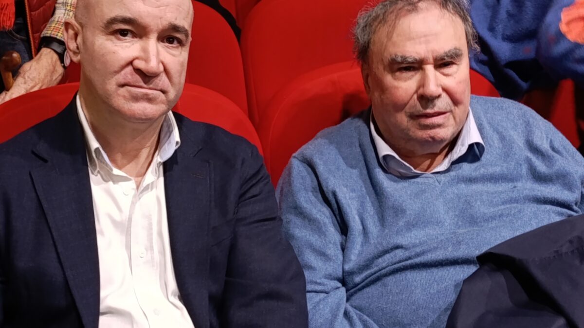 Soirée spéciale Algérie : Témoignages et réflexions lors de l’événement organisé par OpenWorld à Paris