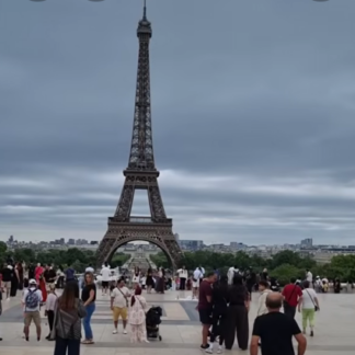 Paris : un enfant de 3 ans retrouvé errant seul au Trocadéro, le périscolaire de nouveau sur le banc des accusés.